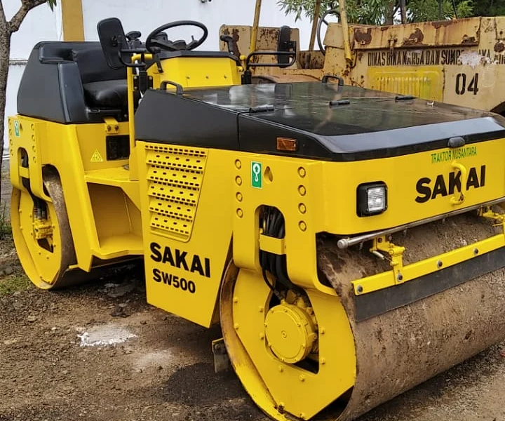 "Layanan pengiriman sewa tandem roller ke Jakarta, Bogor, Depok, Tangerang, Bekasi"
