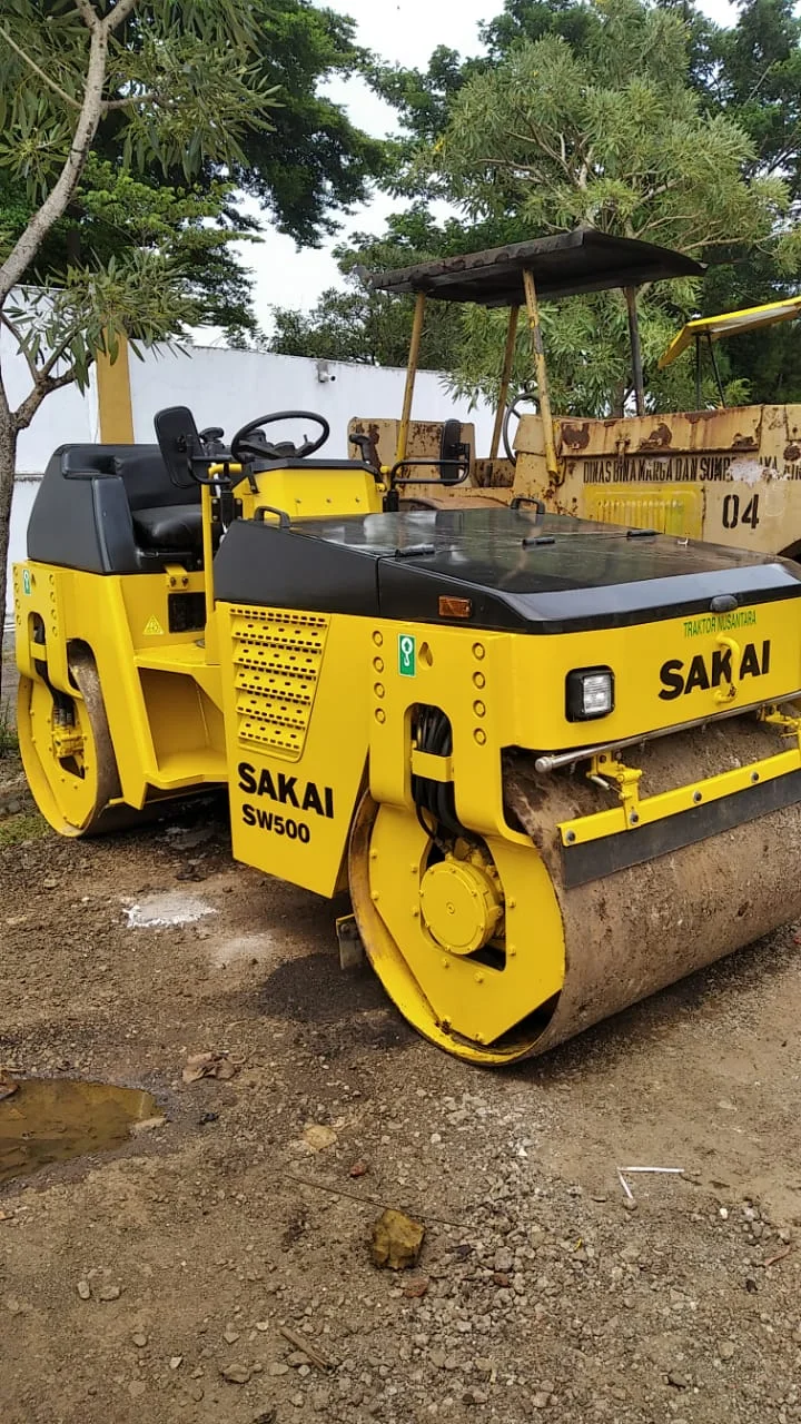"Layanan pengiriman sewa tandem roller ke Jakarta, Bogor, Depok, Tangerang, Bekasi"